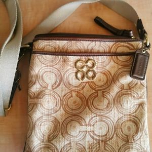 COACH crossbody slim pack